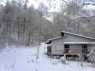 長野県菅平高原 ゆたか山荘 西側(坂上) 2025/12/13 12:30