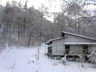 長野県菅平高原 ゆたか山荘 西側(坂上) 2025/12/13 14:30