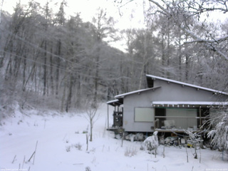 長野県菅平高原 ゆたか山荘 西側(坂上) 2025/12/13 14:45