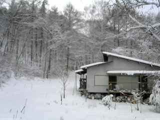 長野県菅平高原 ゆたか山荘 西側(坂上) 2025/12/15 13:45
