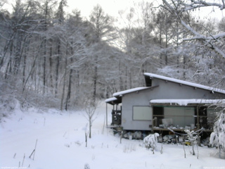 長野県菅平高原 ゆたか山荘 西側(坂上) 2025/12/15 15:15