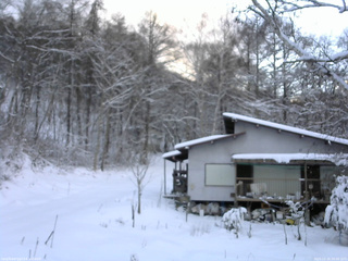 長野県菅平高原 ゆたか山荘 西側(坂上) 2025/12/16 16:00