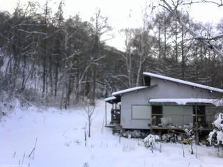 長野県菅平高原 ゆたか山荘 西側(坂上) 2025/12/17 14:00