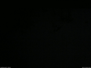 長野県菅平高原 ゆたか山荘 南側 2025/12/18 06:15