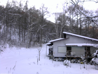 長野県菅平高原 ゆたか山荘 西側(坂上) 2025/12/19 14:30