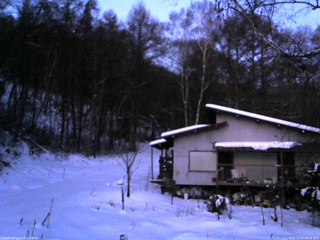 長野県菅平高原 ゆたか山荘 西側(坂上) 2025/12/20 06:30