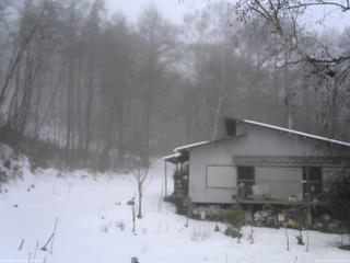 長野県菅平高原 ゆたか山荘 西側(坂上) 2025/12/21 15:30