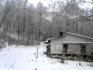 長野県菅平高原 ゆたか山荘 西側(坂上) 2025/12/22 10:30