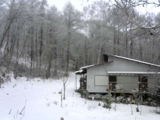 長野県菅平高原 ゆたか山荘 西側(坂上) 2025/12/22 11:30