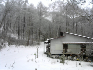 長野県菅平高原 ゆたか山荘 西側(坂上) 2025/12/22 11:45
