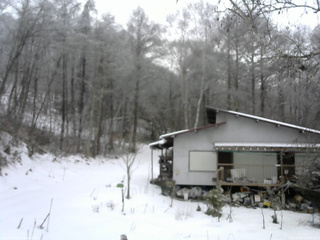 長野県菅平高原 ゆたか山荘 西側(坂上) 2025/12/22 14:00