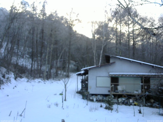 長野県菅平高原 ゆたか山荘 西側(坂上) 2025/12/22 16:00
