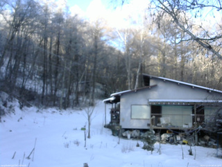 長野県菅平高原 ゆたか山荘 西側(坂上) 2025/12/23 08:30
