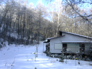 長野県菅平高原 ゆたか山荘 西側(坂上) 2025/12/23 09:30
