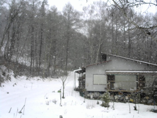 長野県菅平高原 ゆたか山荘 西側(坂上) 2025/12/25 14:30