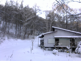長野県菅平高原 ゆたか山荘 西側(坂上) 2025/12/29 14:15