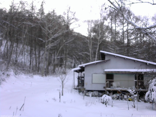 長野県菅平高原 ゆたか山荘 西側(坂上) 2025/12/29 15:45