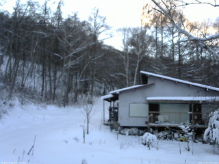 長野県菅平高原 ゆたか山荘 西側(坂上) 2025/12/29 16:30