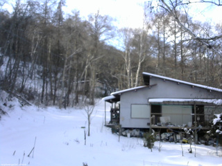 長野県菅平高原 ゆたか山荘 西側(坂上) 2025/12/31 13:15
