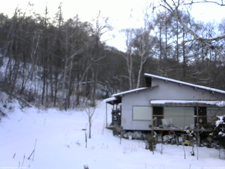 長野県菅平高原 ゆたか山荘 西側(坂上) 2025/12/31 15:30