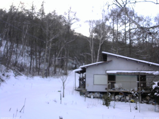 長野県菅平高原 ゆたか山荘 西側(坂上) 2025/12/31 15:45