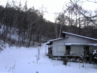 長野県菅平高原 ゆたか山荘 西側(坂上) 2026/01/01 16:45