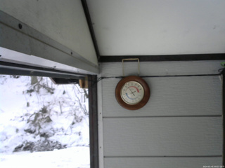 長野県菅平高原 ゆたか山荘 温度計 2026/01/01 09:15