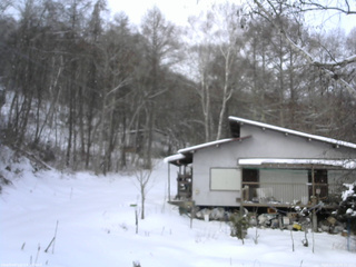 長野県菅平高原 ゆたか山荘 西側(坂上) 2026/01/02 09:30