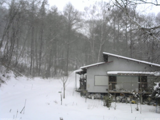 長野県菅平高原 ゆたか山荘 西側(坂上) 2026/01/02 13:15