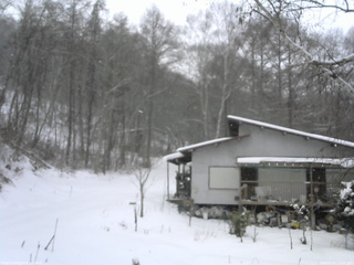 長野県菅平高原 ゆたか山荘 西側(坂上) 2026/01/02 13:30