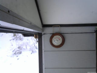 長野県菅平高原 ゆたか山荘 温度計 2026/01/02 08:00