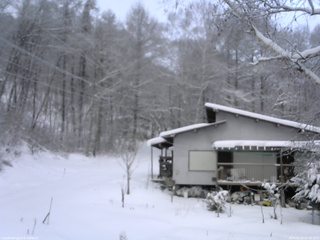 長野県菅平高原 ゆたか山荘 西側(坂上) 2026/01/03 07:45