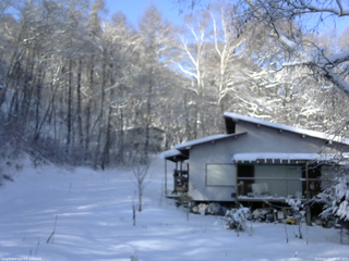 長野県菅平高原 ゆたか山荘 西側(坂上) 2026/01/03 09:45