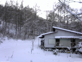 長野県菅平高原 ゆたか山荘 西側(坂上) 2026/01/03 16:15