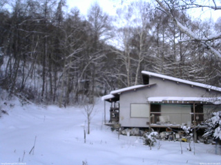 長野県菅平高原 ゆたか山荘 西側(坂上) 2026/01/04 07:00