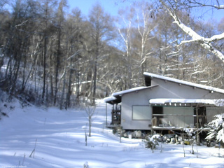長野県菅平高原 ゆたか山荘 西側(坂上) 2026/01/04 11:15