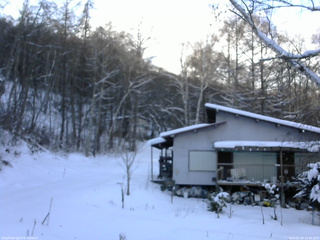 長野県菅平高原 ゆたか山荘 西側(坂上) 2026/01/04 14:00