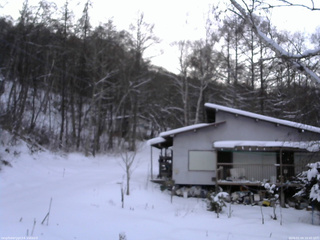 長野県菅平高原 ゆたか山荘 西側(坂上) 2026/01/04 16:45