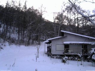 長野県菅平高原 ゆたか山荘 西側(坂上) 2026/01/04 17:00