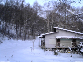 長野県菅平高原 ゆたか山荘 西側(坂上) 2026/01/05 06:45