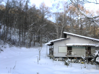長野県菅平高原 ゆたか山荘 西側(坂上) 2026/01/05 07:45