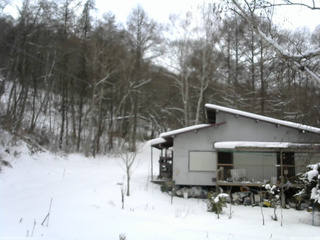 長野県菅平高原 ゆたか山荘 西側(坂上) 2026/01/05 13:45