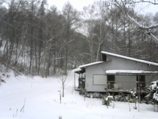長野県菅平高原 ゆたか山荘 西側(坂上) 2026/01/05 15:30