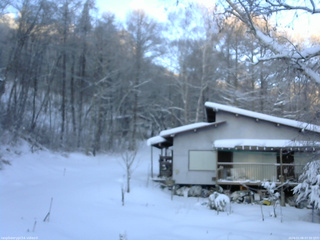 長野県菅平高原 ゆたか山荘 西側(坂上) 2026/01/06 07:30