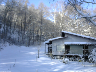 長野県菅平高原 ゆたか山荘 西側(坂上) 2026/01/06 09:15