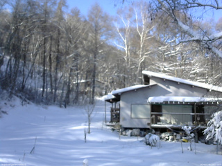 長野県菅平高原 ゆたか山荘 西側(坂上) 2026/01/06 10:15