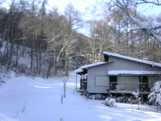 長野県菅平高原 ゆたか山荘 西側(坂上) 2026/01/06 13:30
