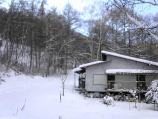 長野県菅平高原 ゆたか山荘 西側(坂上) 2026/01/06 14:15