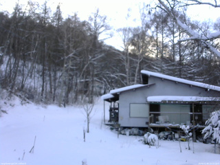長野県菅平高原 ゆたか山荘 西側(坂上) 2026/01/06 15:15