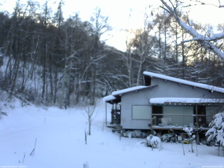 長野県菅平高原 ゆたか山荘 西側(坂上) 2026/01/06 16:15